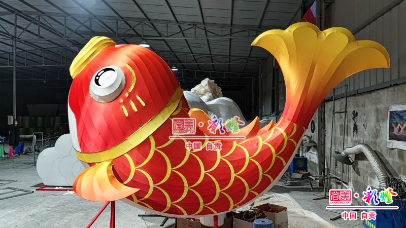 鲤跃灯华,福满新春——鲤鱼彩灯的民俗寓意与文化搭配